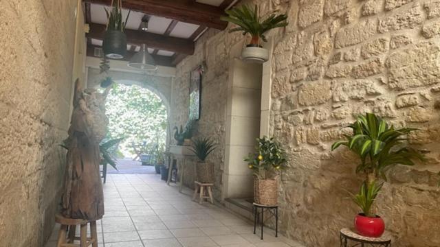 Ferienwohnung Le Grand Rouget Beaucaire  Exterior foto