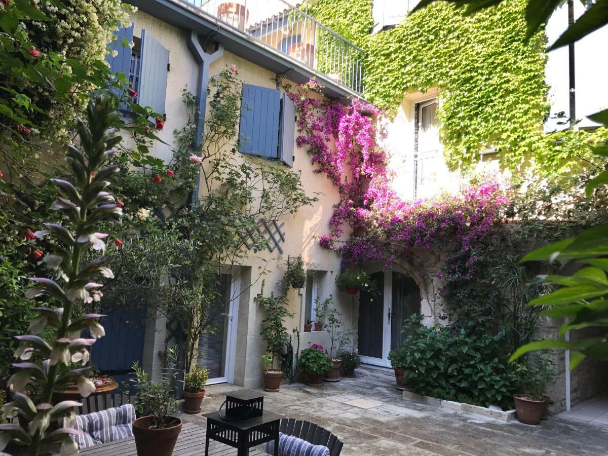 Ferienwohnung Le Grand Rouget Beaucaire  Exterior foto